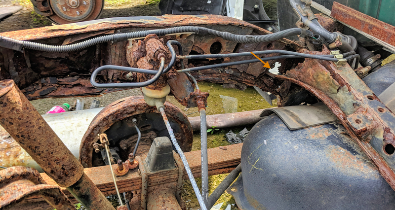 Illustration for article titled Look At This Totally Rusted-Out Toyota Tacoma